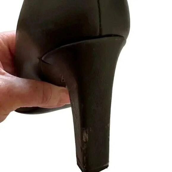 Gucci GG Black Buckle Pumps - Picture 9 of 12